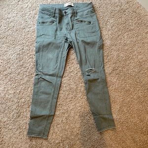 Hollister crop jeans